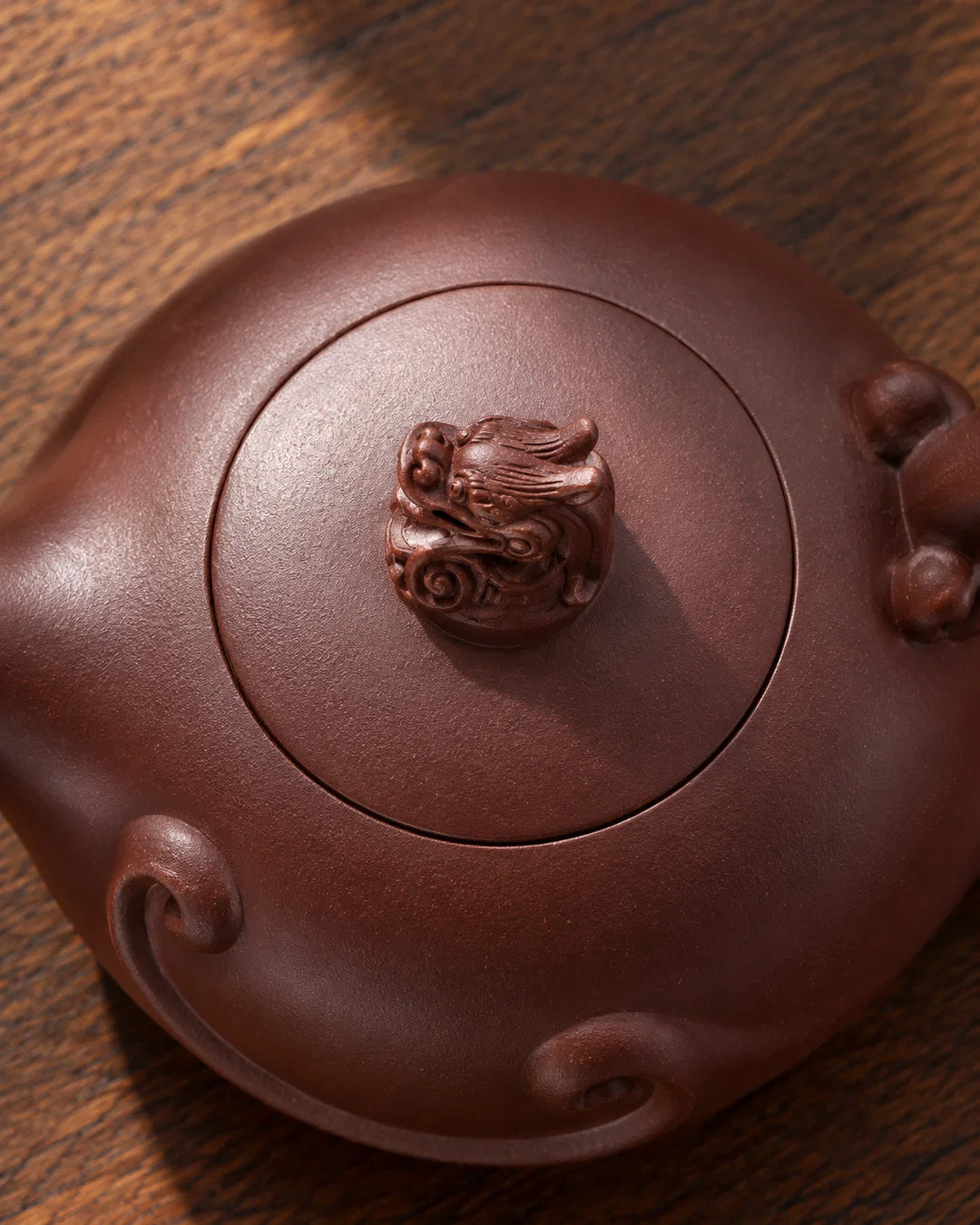 The Sculpted Dragon Lid