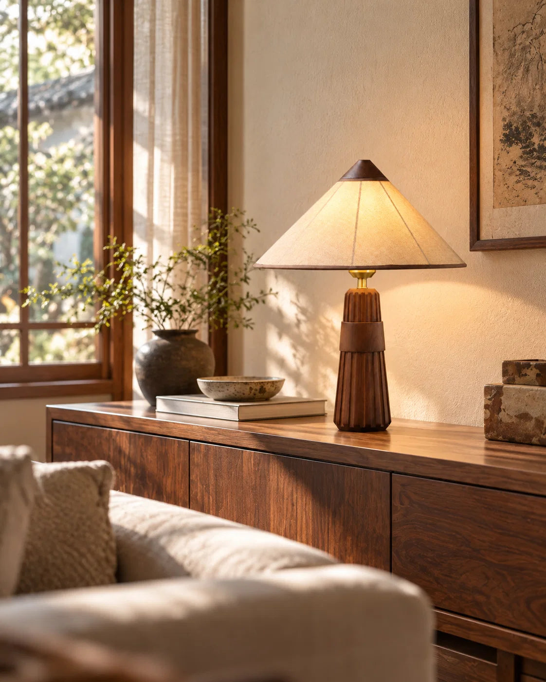 Yue Ash Wood Table Lamp