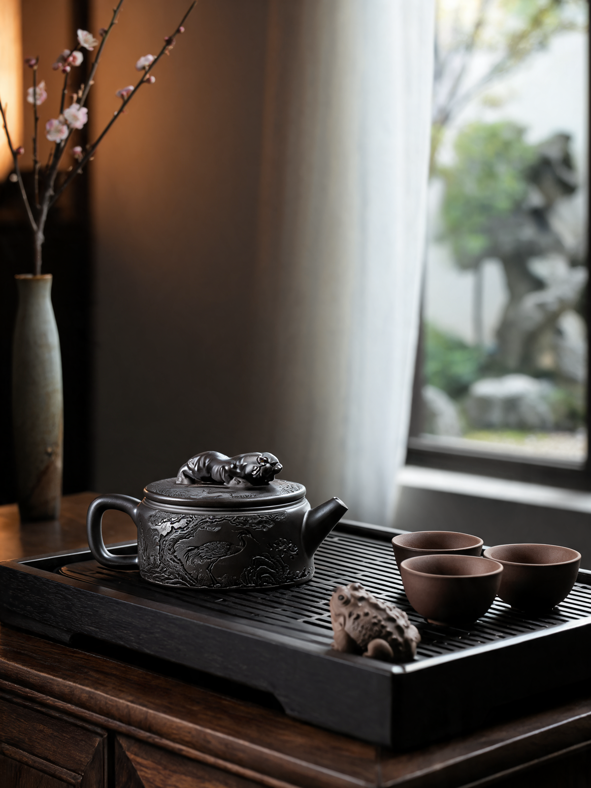 Han Wa Teapot low wide Yixing teapot inspired by Han dynasty roof tiles