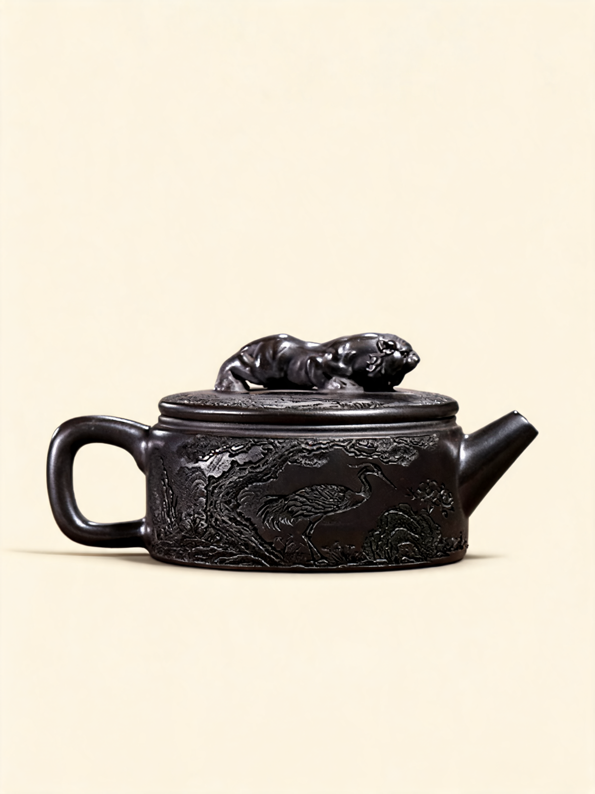 Han Wa Teapot 8.8 cm wide opening and deep black clay body