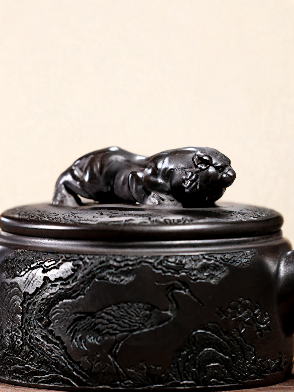 Han Wa Teapot handmade zisha teapot from the CHADAO collection