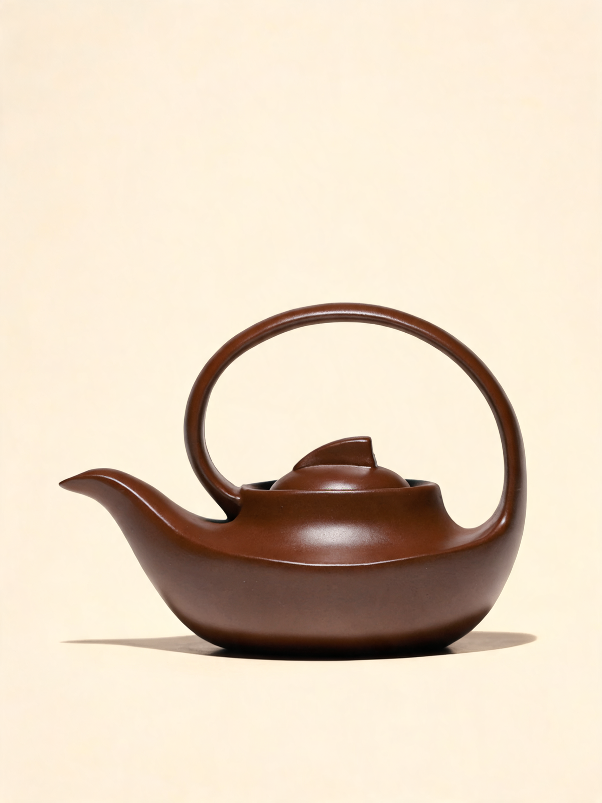 Liu Shui Teapot in Zi Ni purple clay with flowing overhead handle