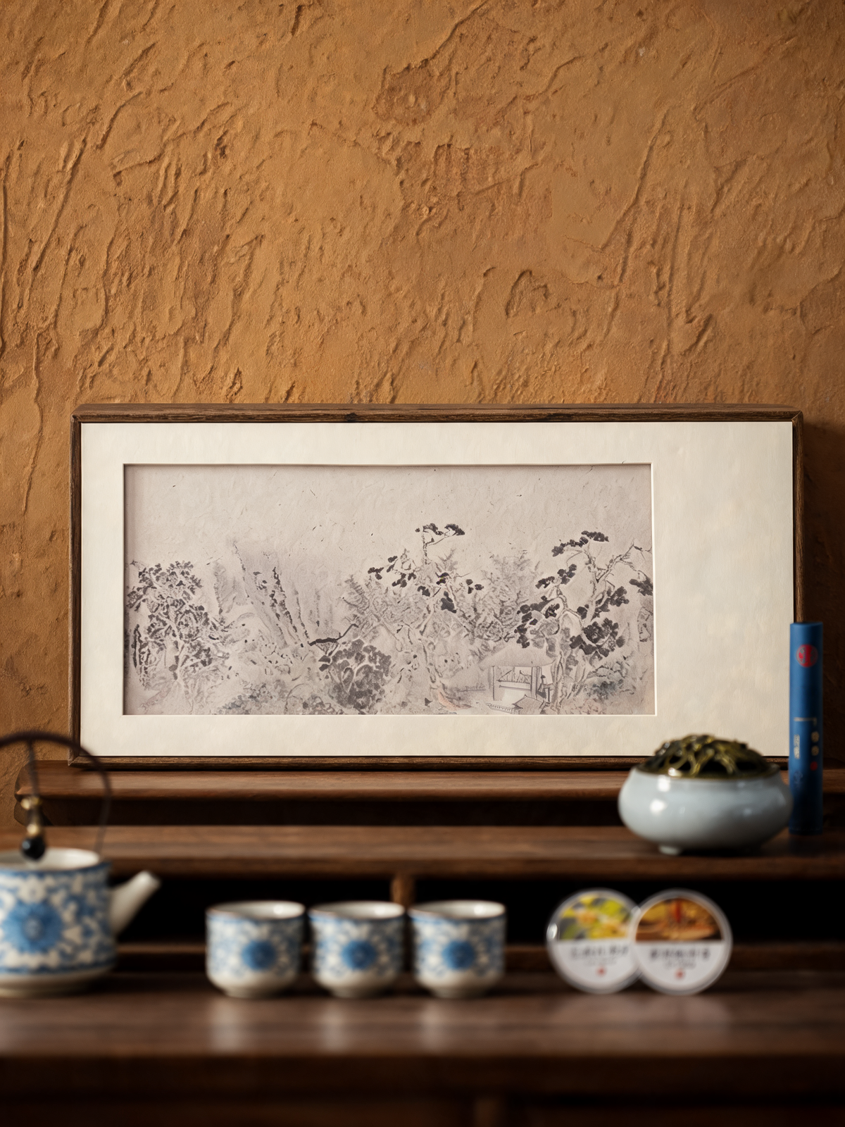 Qianli Scholar's Ritual Set in its embroidered presentation case